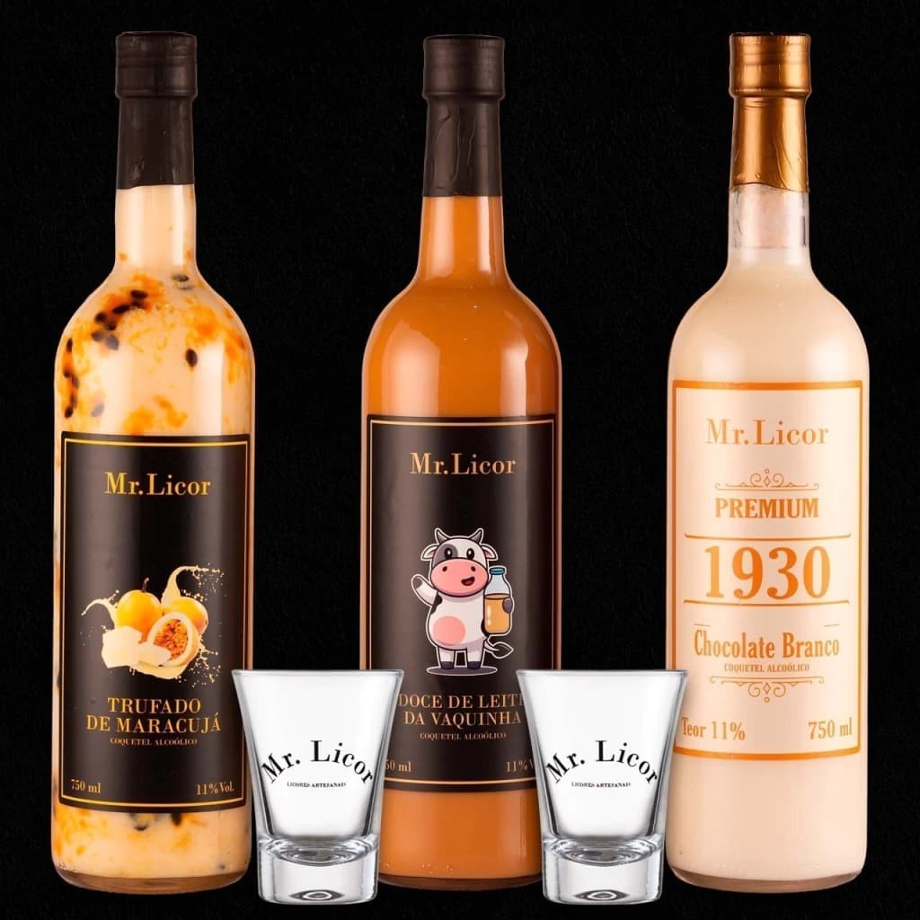 Garrafas dos licores Mister de maracujá trufado, doce de leite e chocolate branco com copinhos de shot